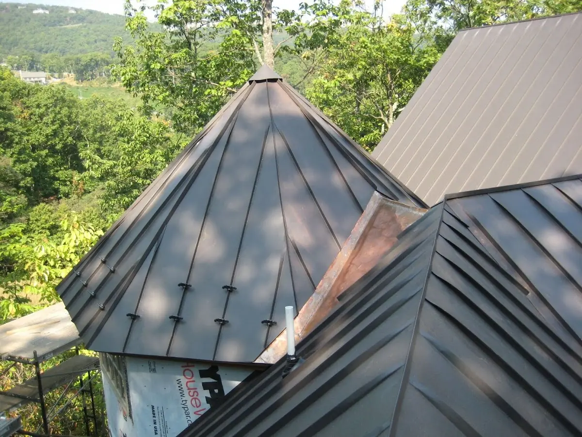 Professional Roof Tarp Installation by Craftsman Roofing in Scaggsville